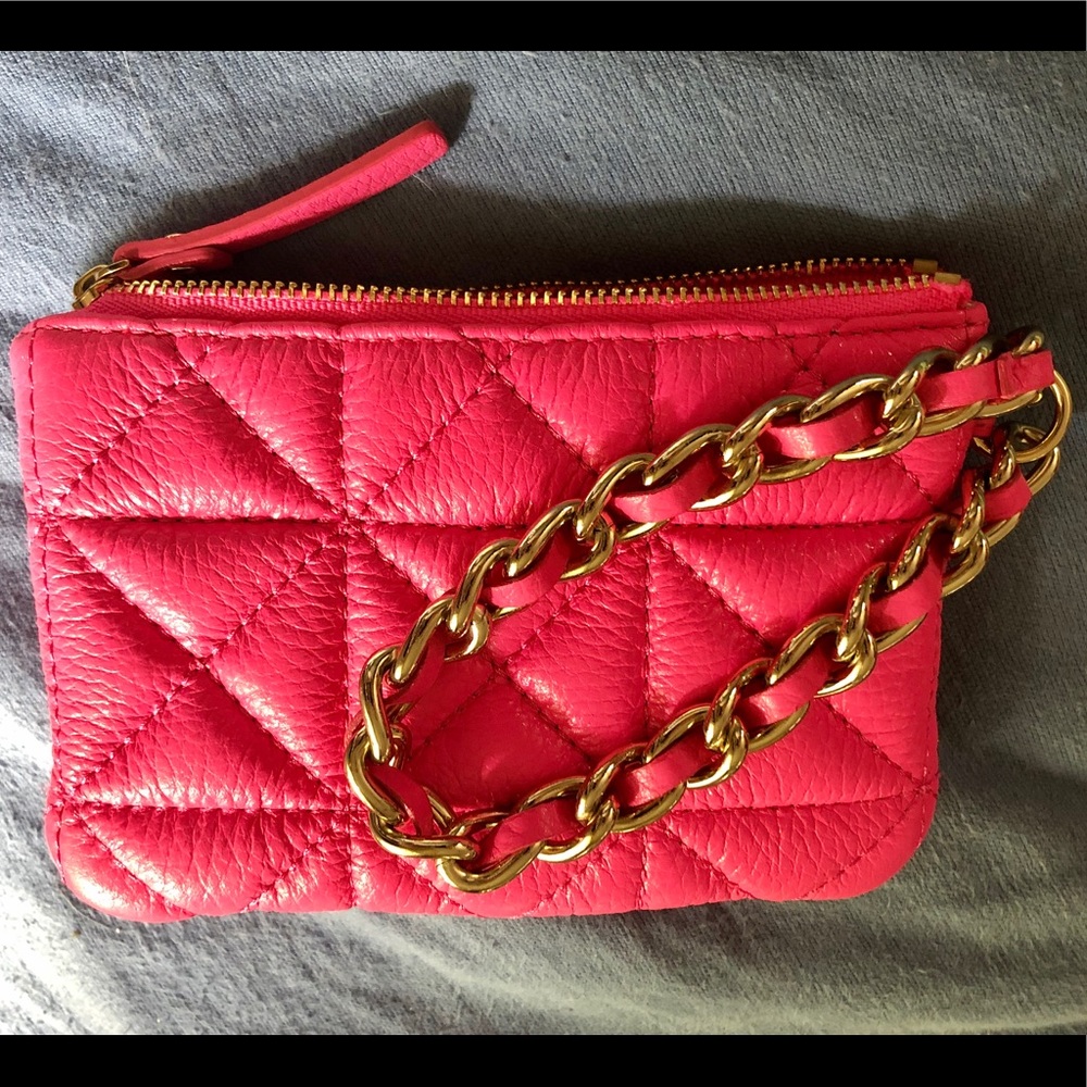 Kate Spade quilted wristlet - Picture 2 of 7